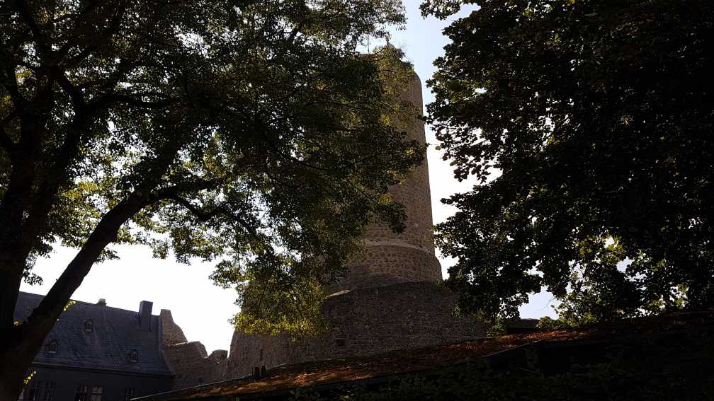 Burgfried der Burg Gleiberg